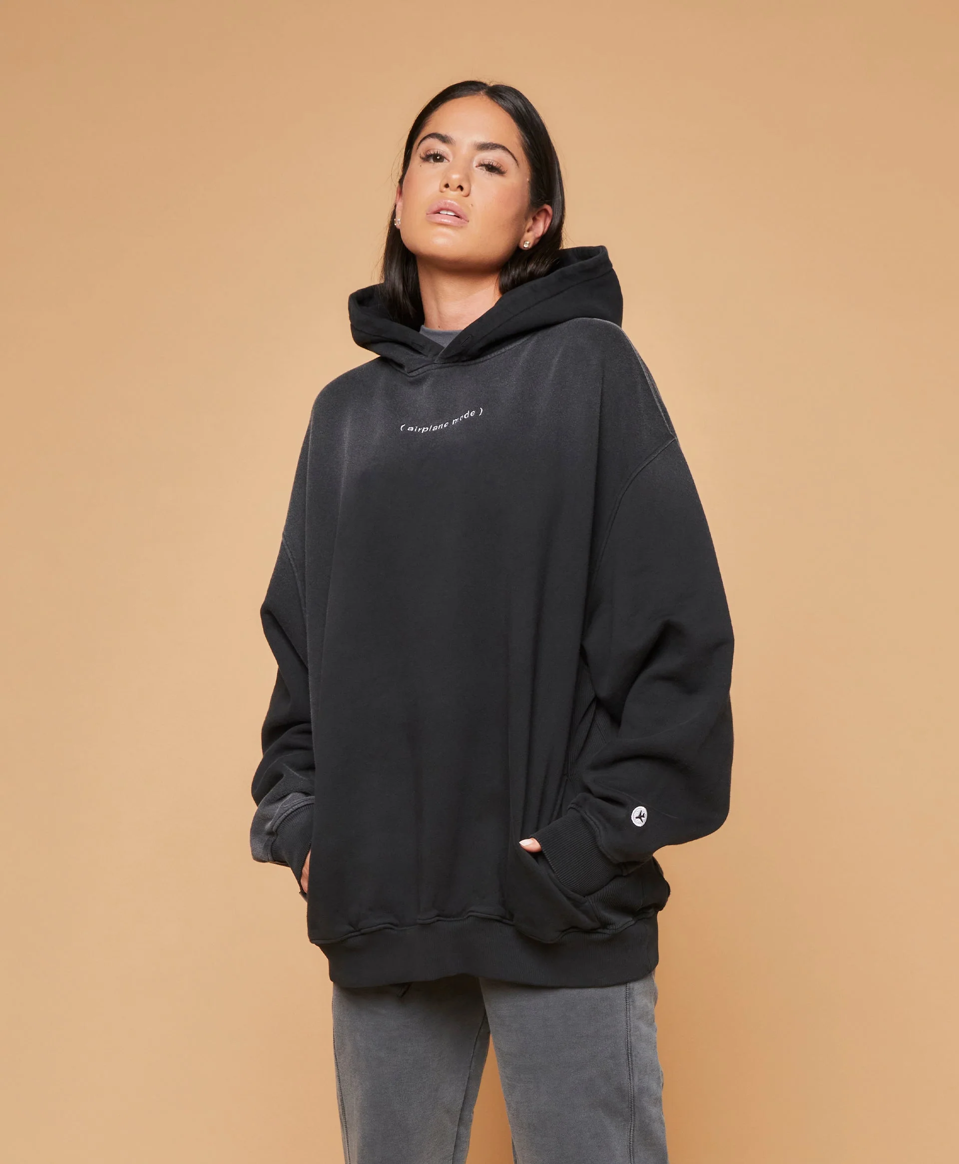 AIRPLANE MODE HOODIE QATAR EDITION BLACK - Image 3