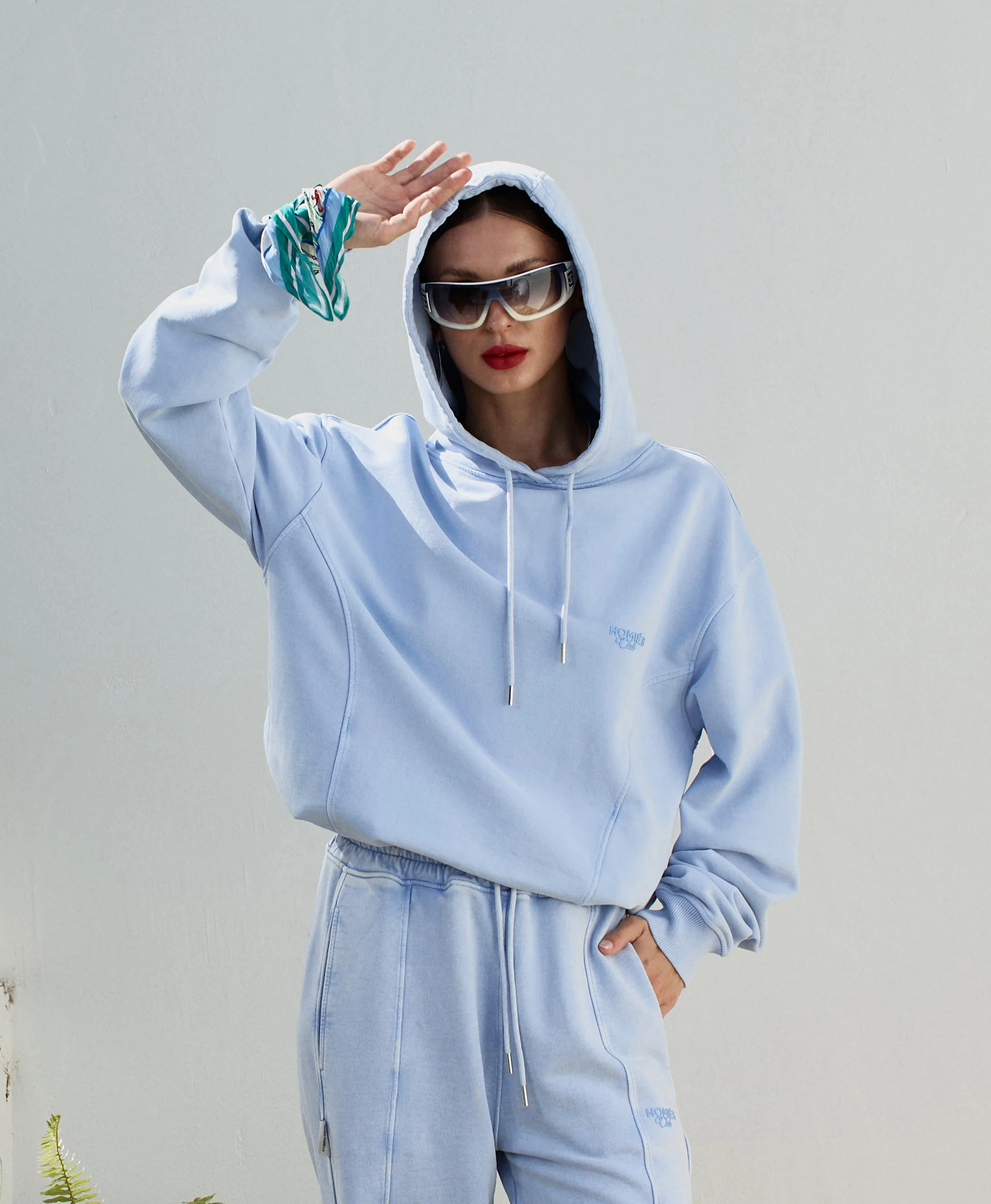 HOMIÉS CLUB HOODIE VINTAGE LIGHT BLUE - Image 3